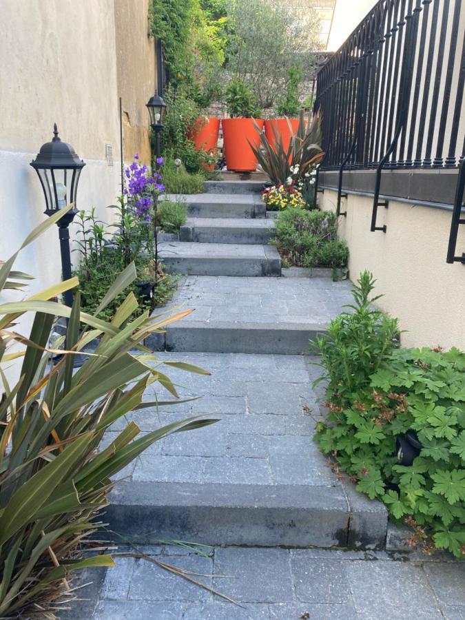 Villa Du Jardin Des Plantes 56 Rue Premartine ルマン エクステリア 写真